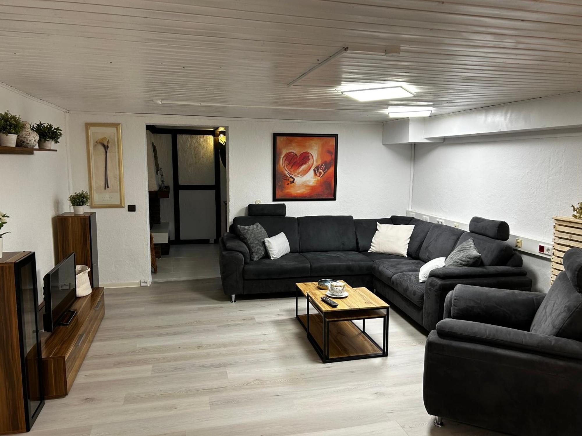 Guidos Place Souterrain Apartment Weissenthurm Exterior photo